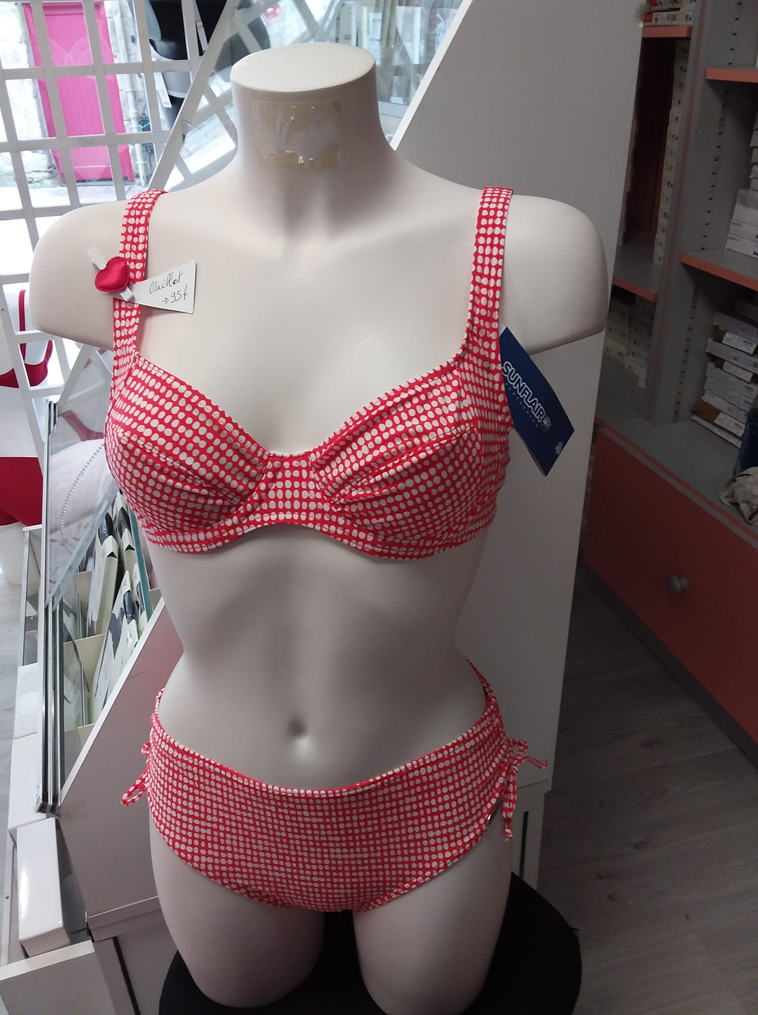 Anik'Boutique 56300 Pontivy est un magasin de lingerie féminine dans le département du Morbihan